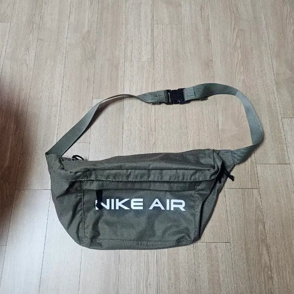 [BUNJANG] Nike Air Crossbody Bag (Large Size, Unisex) / 나이키에어 크로스백 빅사이즈(새상품) 남녀공용