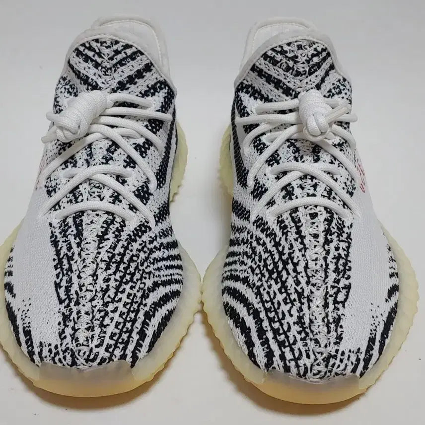 [BUNJANG] Adidas Yeezy Boost 350 V2 Zebra / 이지 부스트 350 V2 지브라 285
