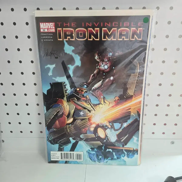 [BUNJANG] Marvel Comics Iron Man #32 (The Invincible) / I / Iron Man #32(The Invincible)