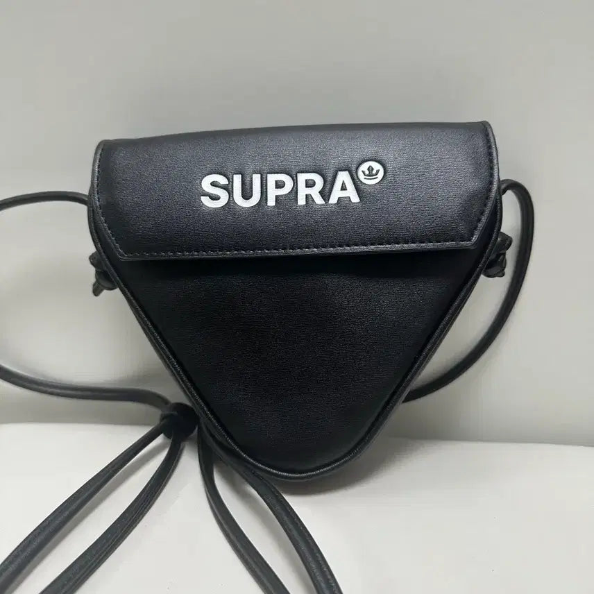 [BUNJANG] Supra Black Mini Crossbody Bag / 수프라 블랙 미니 크로스백
