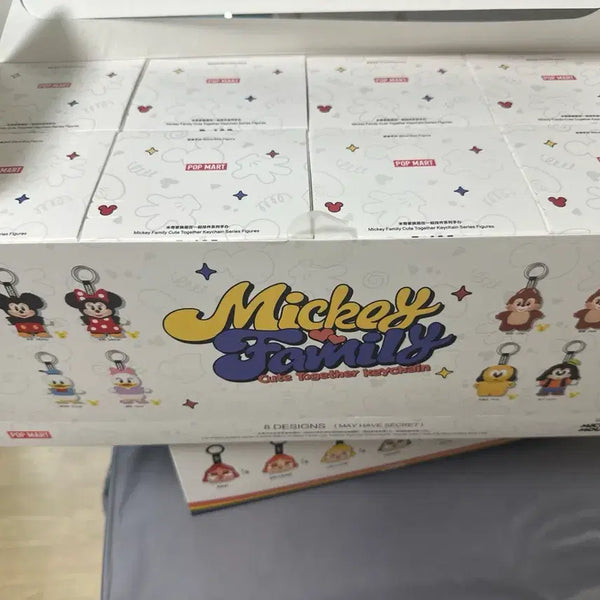 [BUNJANG] Pop Mart Mickey Family Always Together Keychain Series (Opened Box) / 팝마트 미키 패밀리 언제나 함께 키체인 시리즈 (개봉 박스)