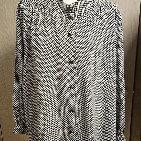 [BUNJANG] Pattern Blouse & Jacket Bundle Set / 패턴 블라우스 블랙 롱슬리브 + 쟈켓 (일괄) 77사이즈