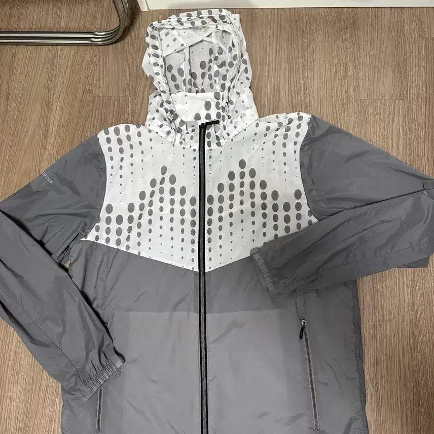 [BUNJANG] Treanion Jacket Windbreaker XL / 등산바람막이XL