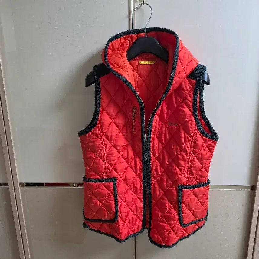 [BUNJANG] Louis Castel Women's Quilted Vest Size 100 / 루이스카스텔 여성 퀼팅 조끼 100사이즈