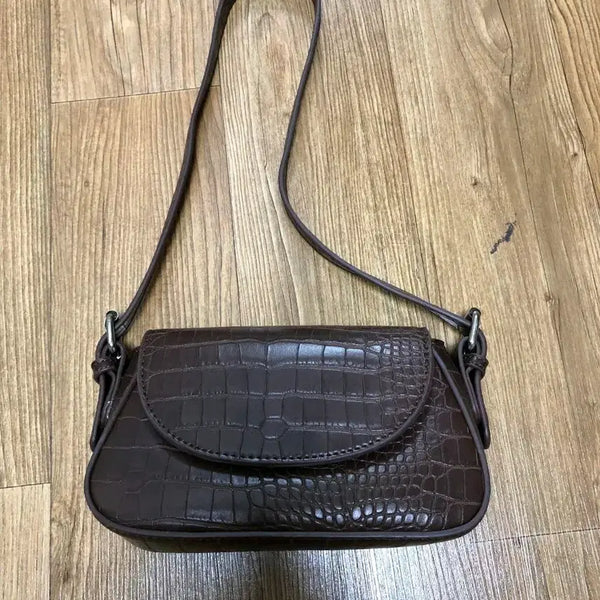 [BUNJANG] Brown Crocodile Pattern Mini Shoulder Bag / 브라운 크로커 패턴 미니 숄더백