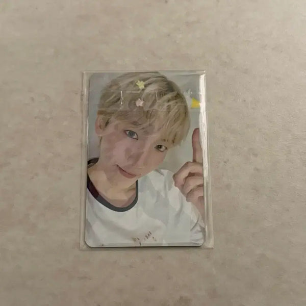 [BUNJANG] Baekhyun Labeauty Singapore Concert Photocard Set (2 pcs) / 백현 래버리 싱가포르 콘서트 포토카드 세트 (2장)