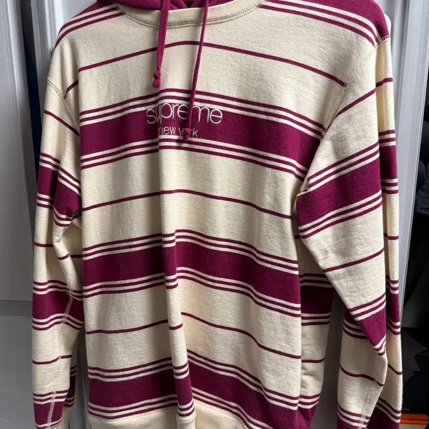 [BUNJANG] Supreme Striped Hoodie Ivory Burgundy / 슈프림 스트라이프 후드티 아이보리 버건디
