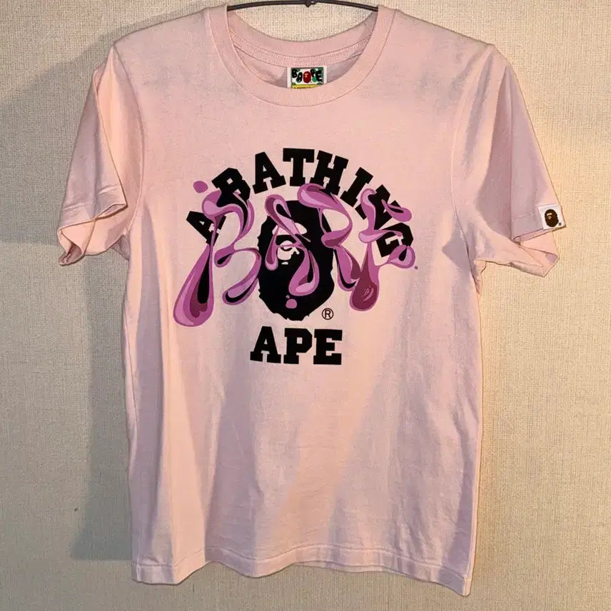 [BUNJANG] BAPE Baby Pink Short Sleeve T-Shirt Women's XS / BAPE 정품 베이프 베이비핑크 반팔티셔츠 스투시나이키오픈와이와이미스치프