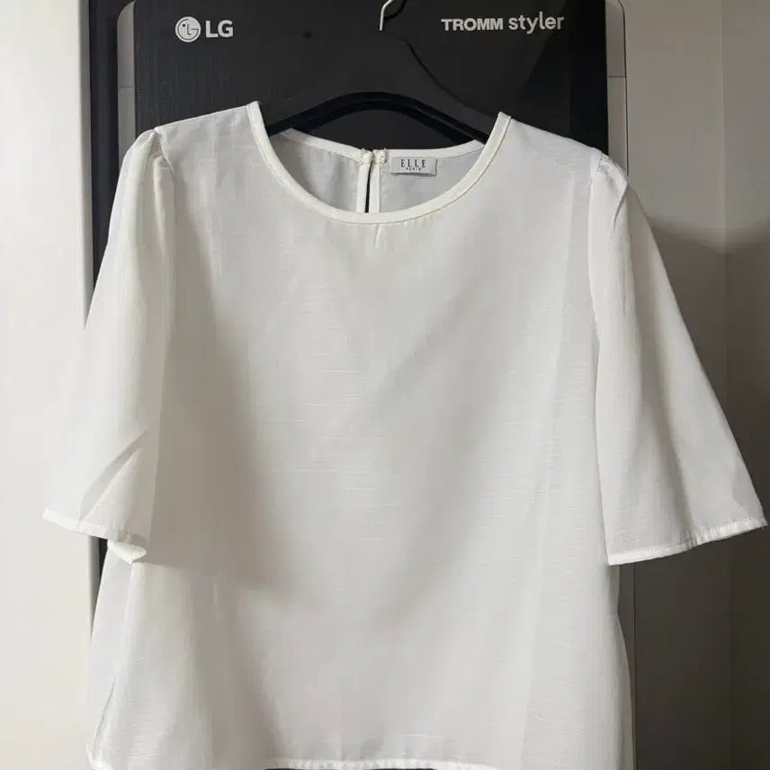 [BUNJANG] Elle Paris Blouse / 엘르파리블라우스