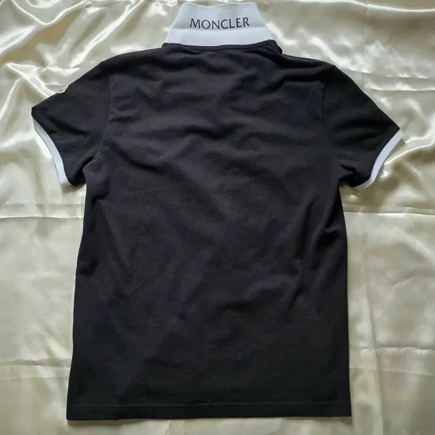 [BUNJANG] Moncler Black Polo T-Shirt / 새상품 급 (정품) 몽클레어 블랙 폴로 반팔티 셔츠