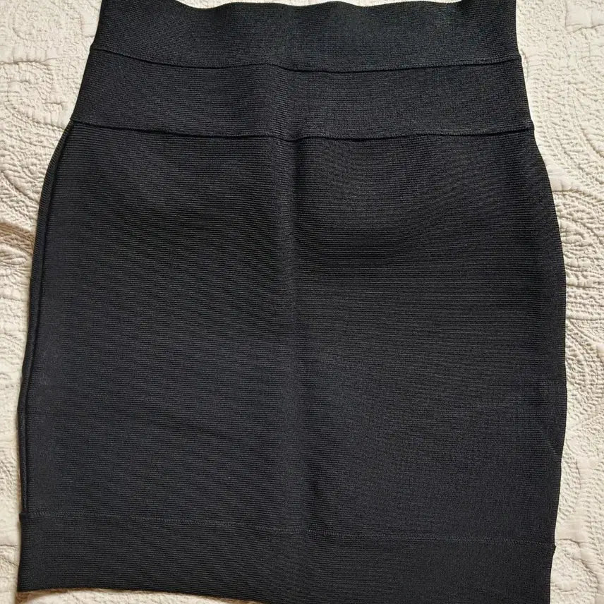 [BUNJANG] H&M Black H-Line Mini Skirt / HM 블랙 H라인 미니 스커트