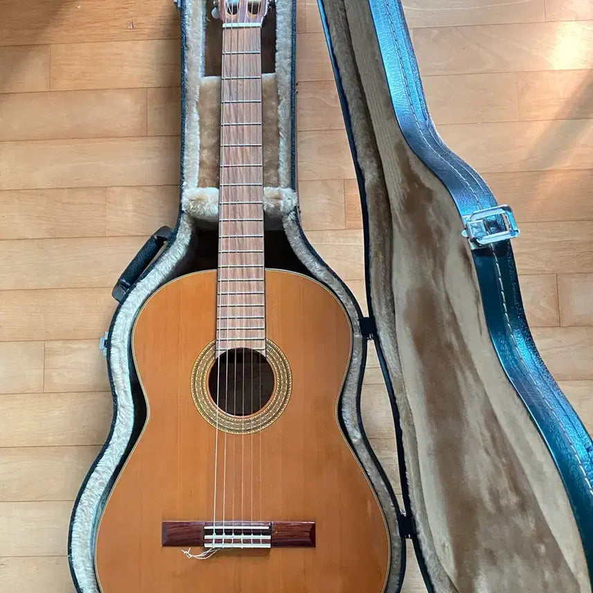 [BUNJANG] Yale Acoustic Handmade Classical Guitar No. 20 (Top Solid) / 예일악기 수제클래식기타 20호