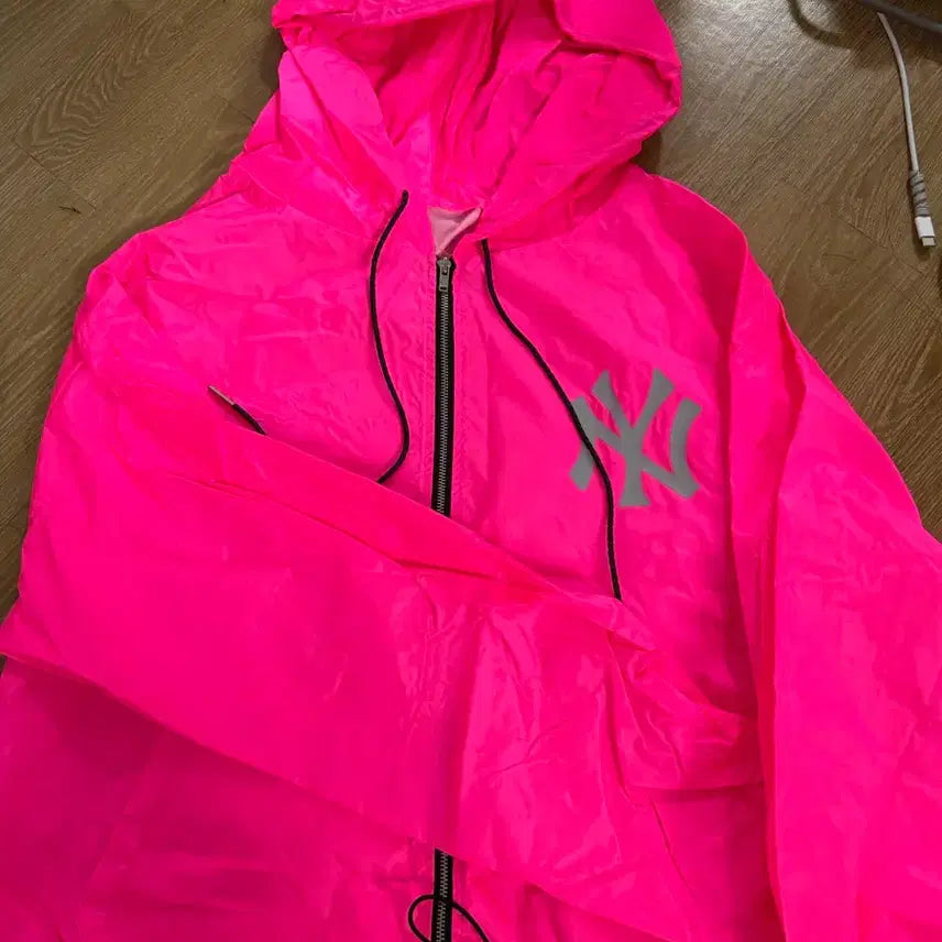 [BUNJANG] Fluorescent Windbreaker Jacket / 형광 바람막이
