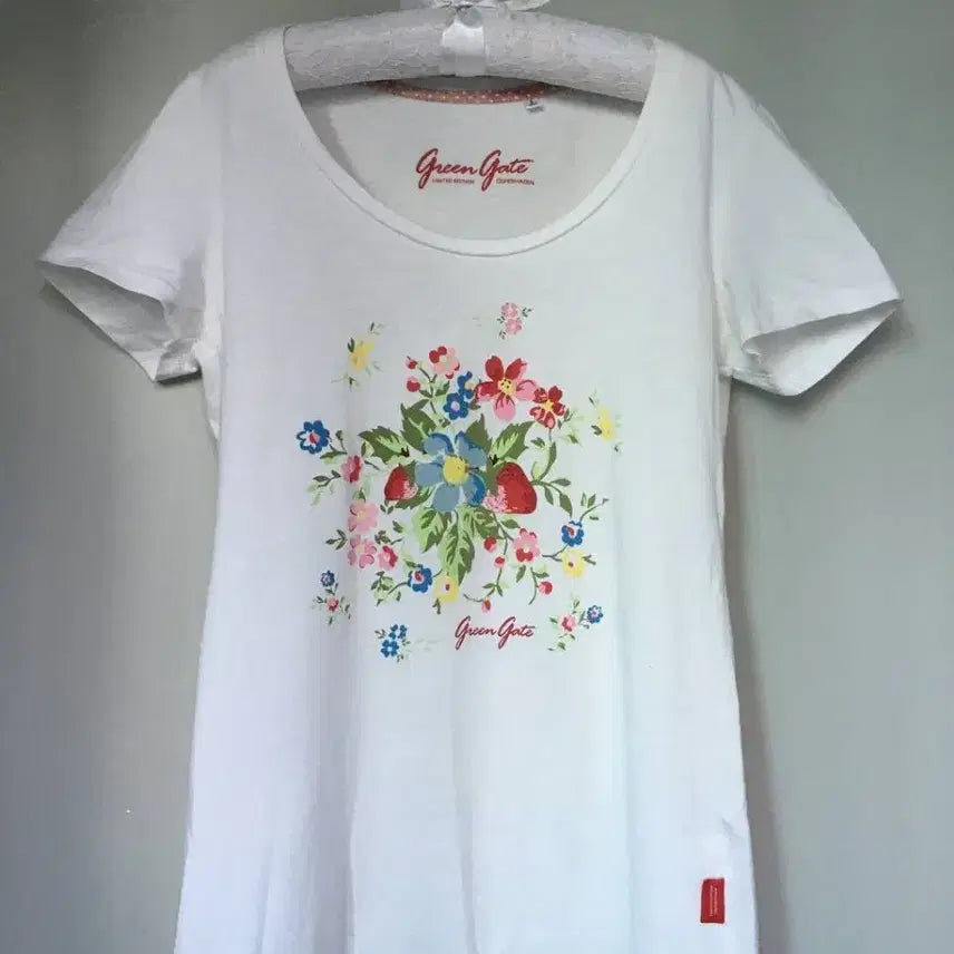 [BUNJANG] Japanese Vintage Flower Print Short Sleeve T-Shirt / JPN 일본빈티지 플라워 프린팅 꽃 반팔 화이트 티셔츠 모리걸 하구미