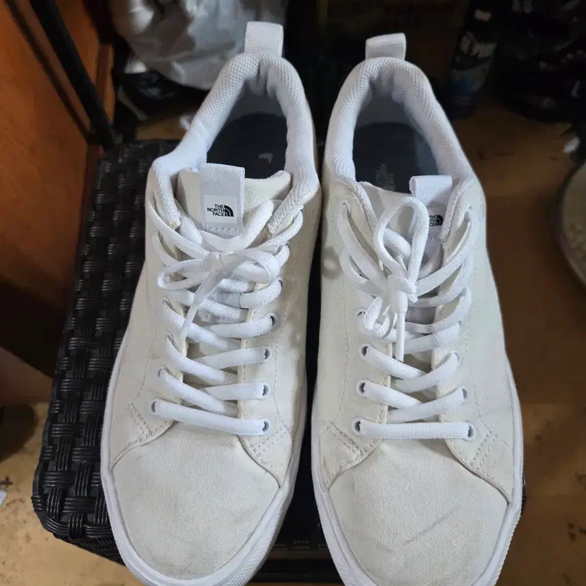 [BUNJANG] The North Face White Sneakers / 노스페이스 흰색 스니커즈 운동화