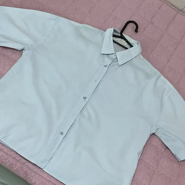 [BUNJANG] Light Blue Short Sleeve Shirt / 반팔 셔츠