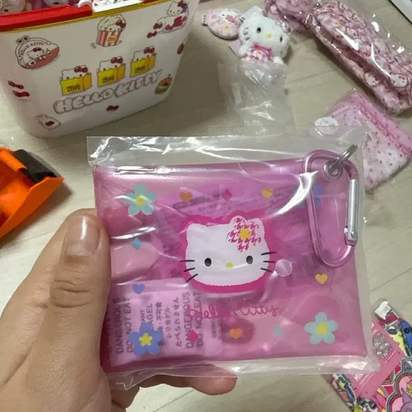 [BUNJANG] Hello Kitty Kaohana Carabiner Pouch / 헬로키티 카오하나 카라비너 파우치