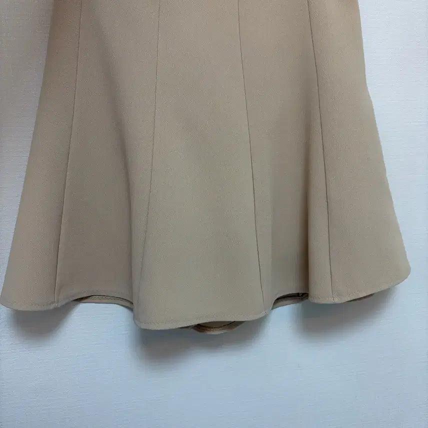 [BUNJANG] Beige A-Line Midi Skirt / 베이지 스커트