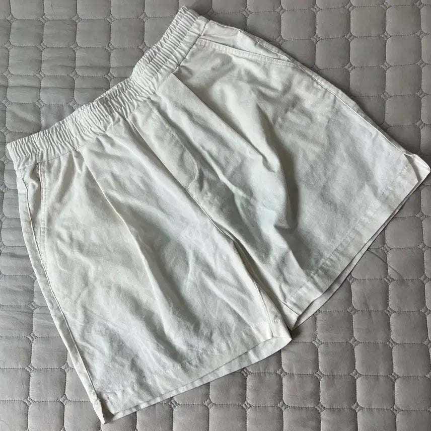 [BUNJANG] LaFudstore Wide One-Tuck Linen Shorts Cream M / 30-32) 라퍼지스토어 와이드 원턱 린넨 쇼츠 반바지_크림 M