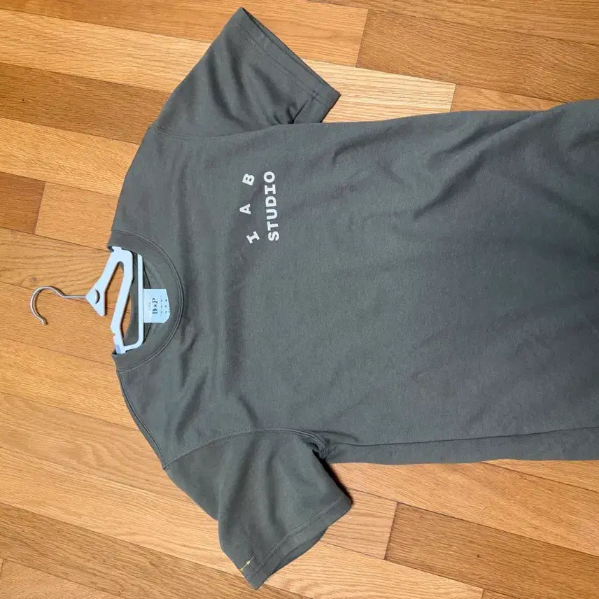 [BUNJANG] IAB STUDIO DP Collaboration Short Sleeve T-Shirt / 아이앱스튜디오 반팔티 DP콜라보