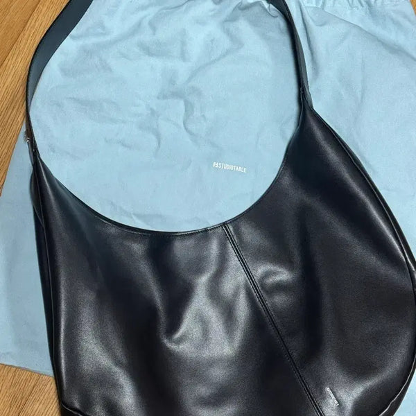 [BUNJANG] Studio Takeö Crepe Shoulder Bag / 스튜디오테이블 크레페 숄더백
