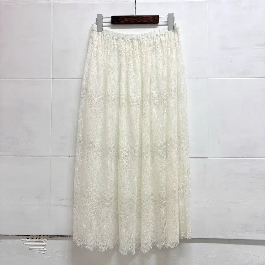 [BUNJANG] Alicia Pageboy White Layered Lace Long Skirt / alicia PAGEBOY 화이트 레이어드 레이스 롱 스커트 F JPN