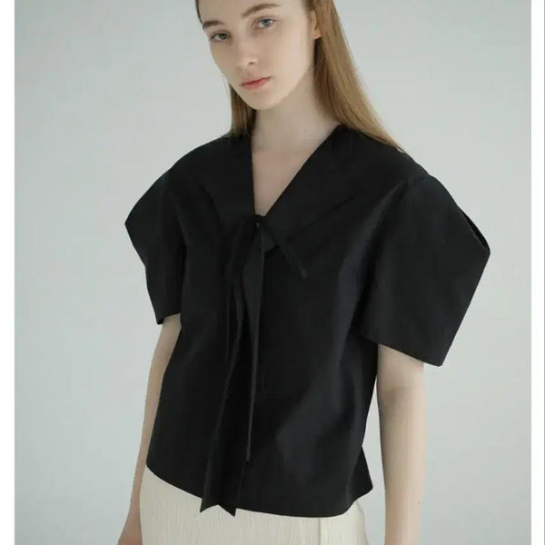 [BUNJANG] Pol'Alice Ribbon Collar Volume Sleeve Short Sleeve Blouse Black Puff / 새상품) 폴앤앨리스 리본 카라 볼륨 슬리브 반팔 블라우스 블랙 퍼프