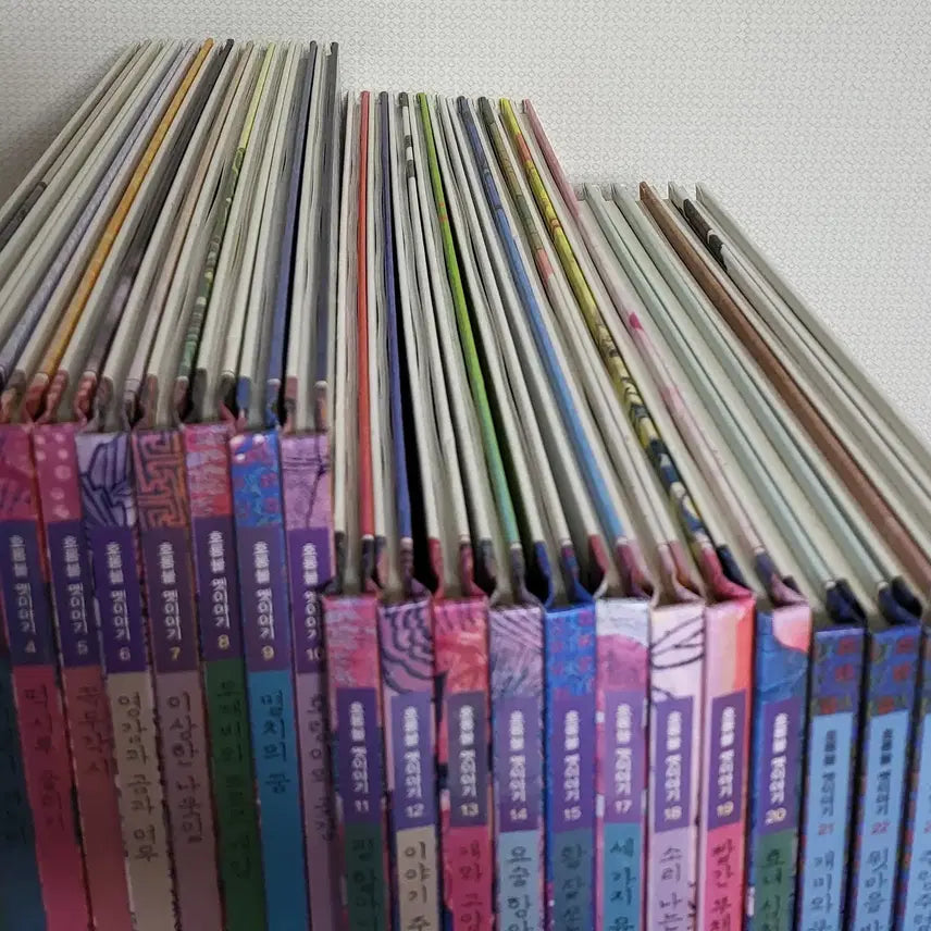 [BUNJANG] Horongbul Old Tales (62 Volumes) - Excellent Condition / 호롱불 옛이야기(전62권,새책수준) 항아리 35권, 주머니 25권,길잡이