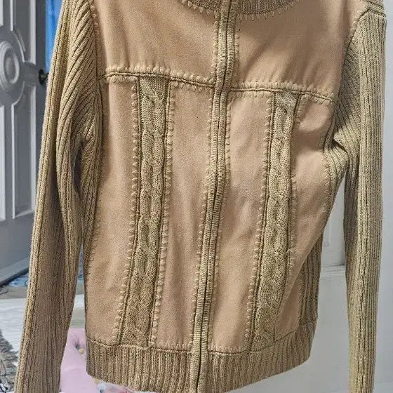 [BUNJANG] Burberry Beige Knit Zip-Up Sweater Jacket / 버버리 베이지 니트 스웨터 집업 자켓