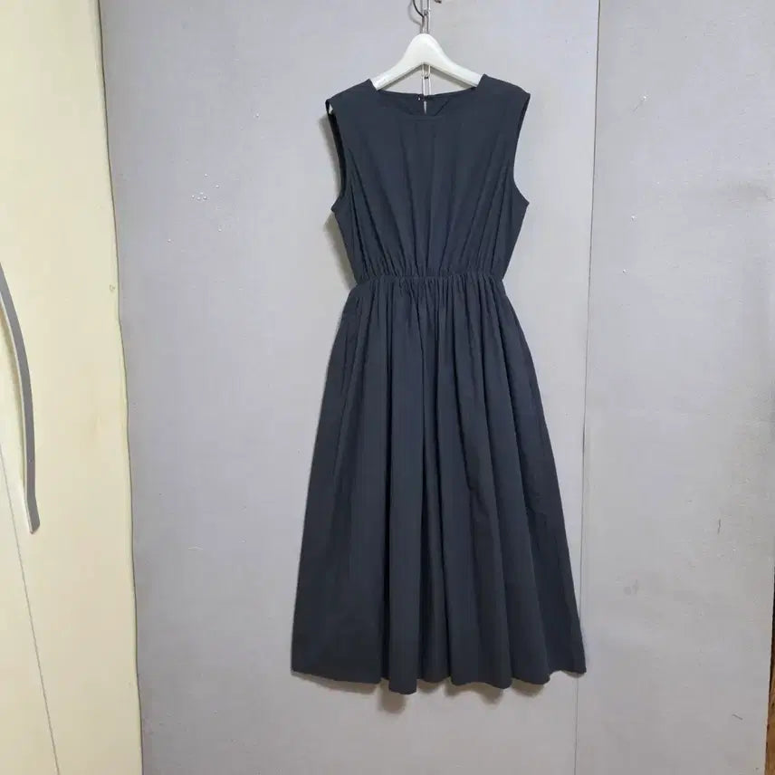 [BUNJANG] Black Sleeveless Maxi Dress (F) / 블랙 나시 롱원피스 F   n5608