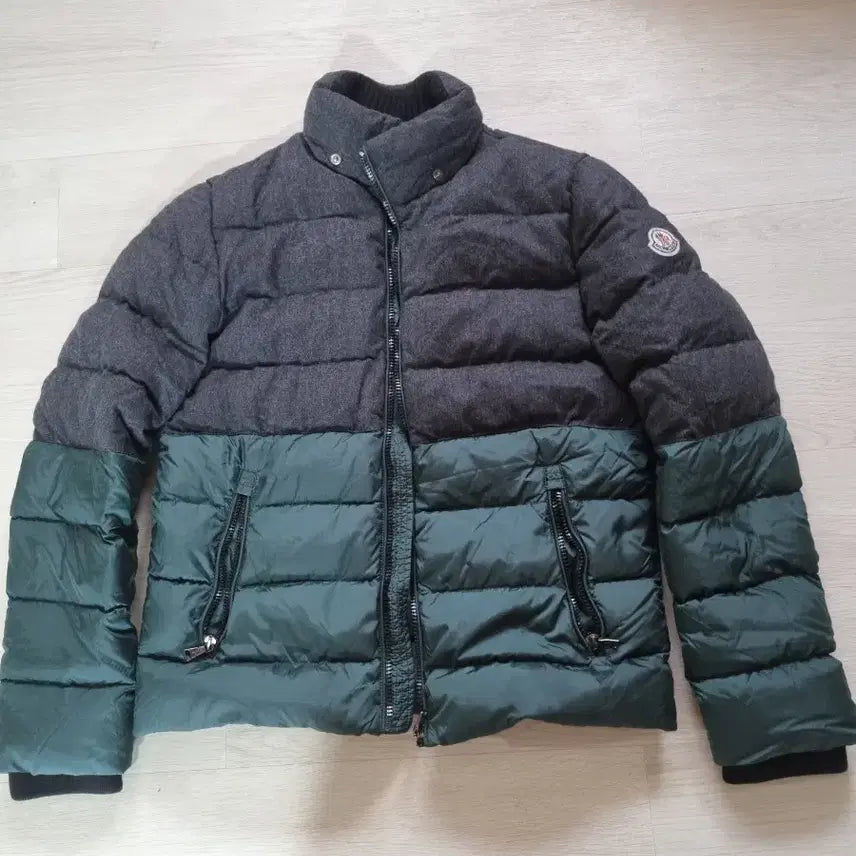 [BUNJANG] Moncler Padded Jacket Unisex Department Store Edition / 몽클레어 패딩 (남녀공용,백화점판)