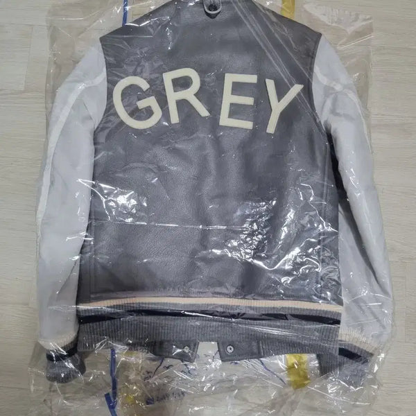 [BUNJANG] Thom Browne Grey Stadium Jacket Unisex / 톰브라운 톰그레이 스타디움 자켓 (남녀공용,매장판)