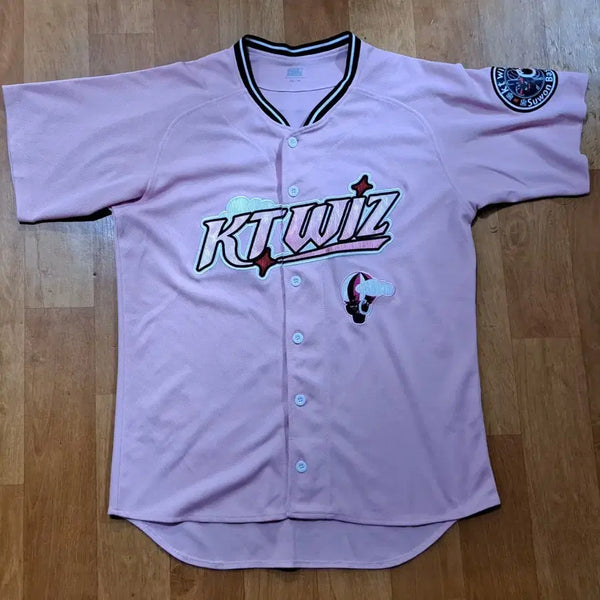 [BUNJANG] KT Wiz Pink Cloud Baseball Jersey (Size 95) / (무료배송)KBO KT 위즈 핑크 클라우드 야구 유니폼(95)