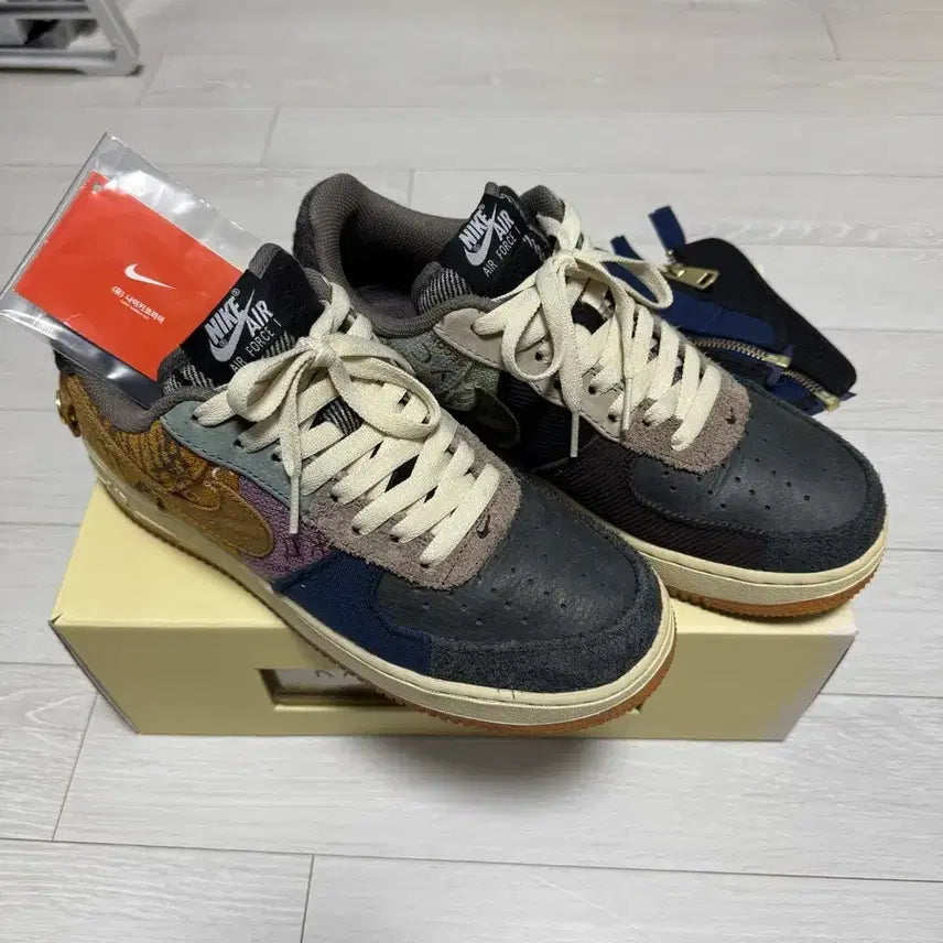 [BUNJANG] Nike x Travis Scott Air Force 1 Low Cactus Jack Sneakers / 이번주거래시[260] 나이키 x 트래비스 스캇 에어포스 1 로우