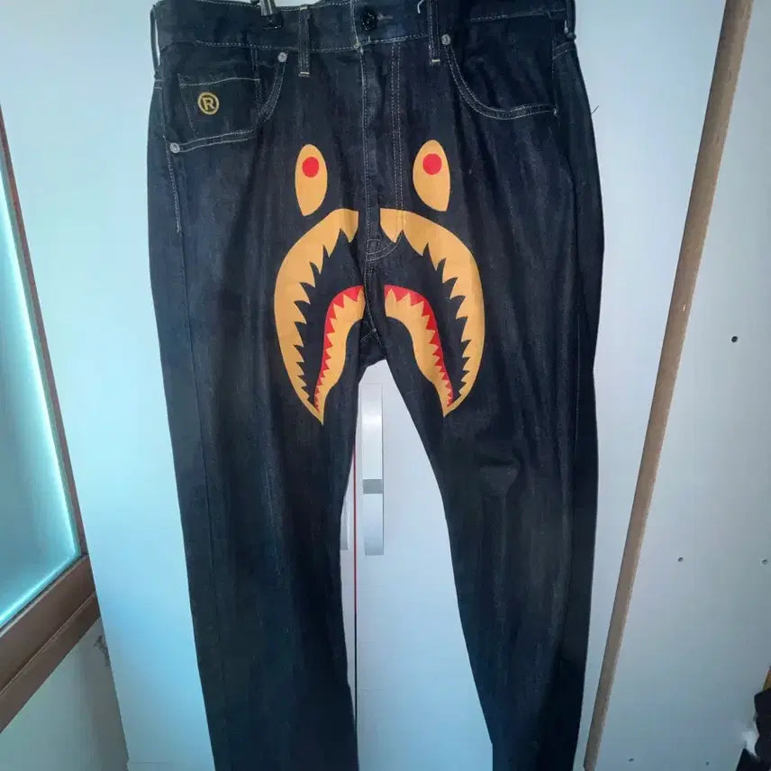 [BUNJANG] Bape Shark Denim Pants / Bape 샤크데님팬츠