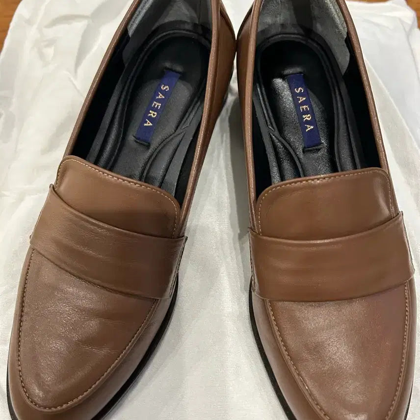 [BUNJANG] Sera Leather Loafers (Size 230mm) / 세라 1번착용 소가죽 로퍼 230mm