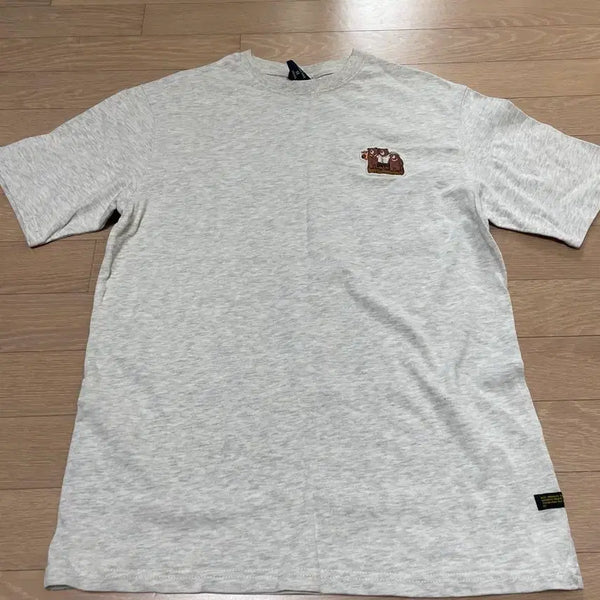 [BUNJANG] SPAO Bear Embroidery Short-Sleeve T-Shirt / 특가)스파오 베어 자수 반팔티