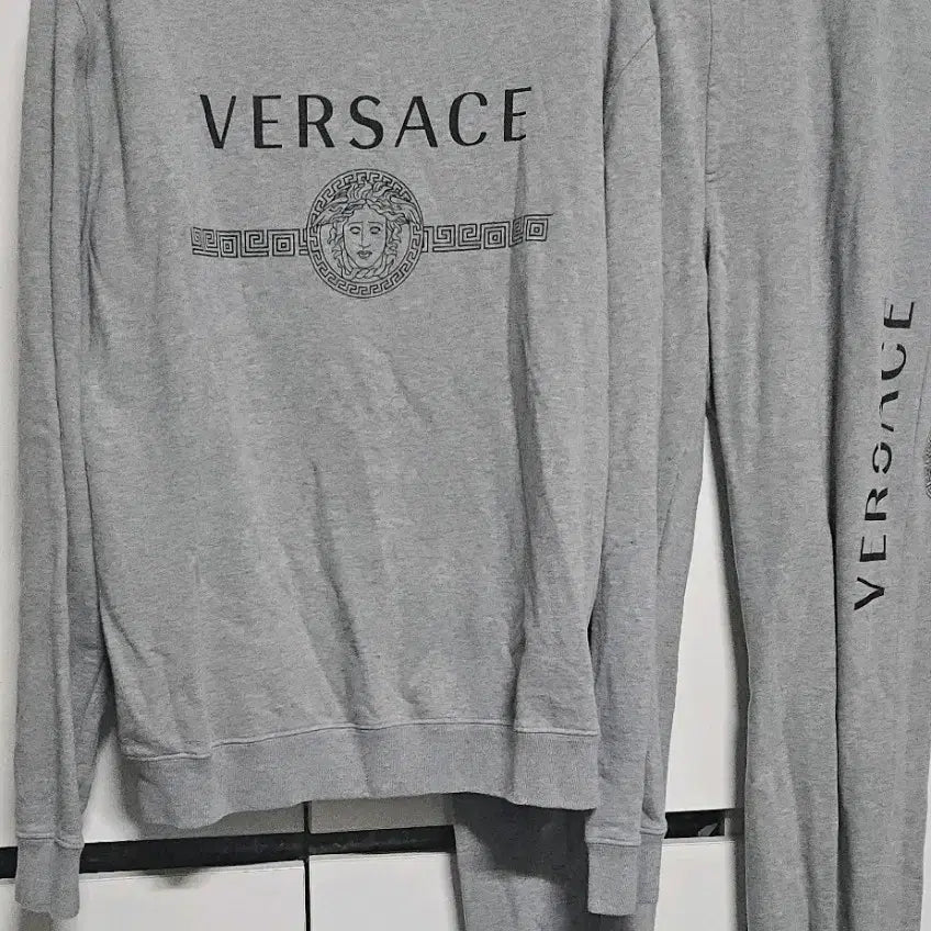 [BUNJANG] Versace Authentic Grey Training Suit Set / 베르사체 정품 트레이닝복 세트 회색