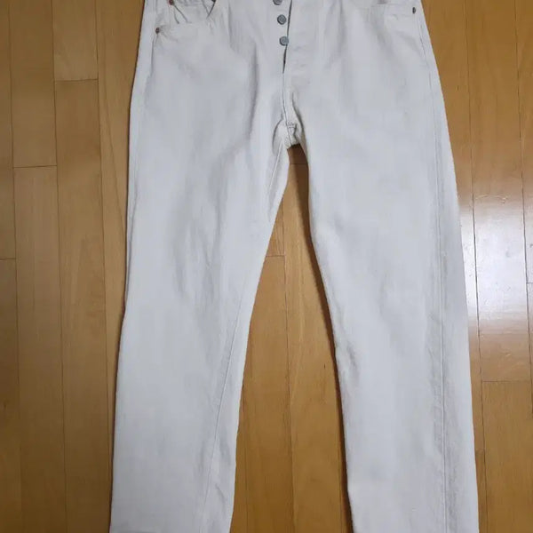 [BUNJANG] Boncoura 66 Denim Off-White Slim Straight Fit Jeans / 본쿠라(Boncoura) 66데님 오프화이트