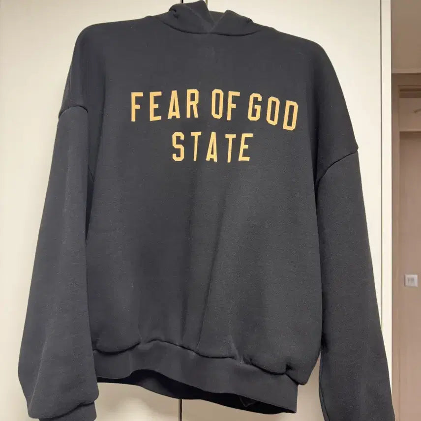 [BUNJANG] Fear of God Essentials Hoodie Black / [M] 피어오브갓 에센셜 후드티 블랙