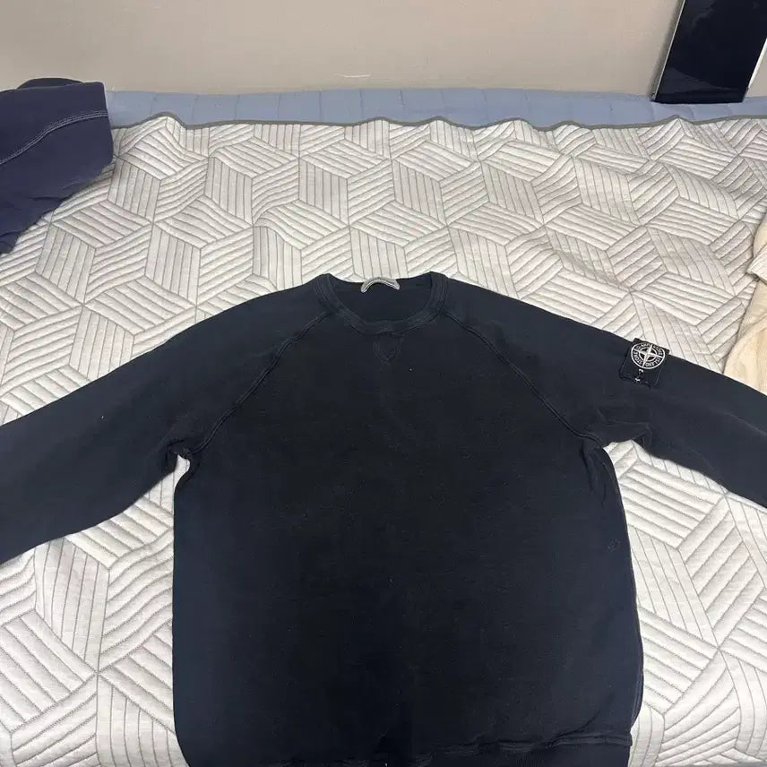[BUNJANG] Stone Island Black Sweatshirt / 스톤아일랜드 블랙 맨투맨