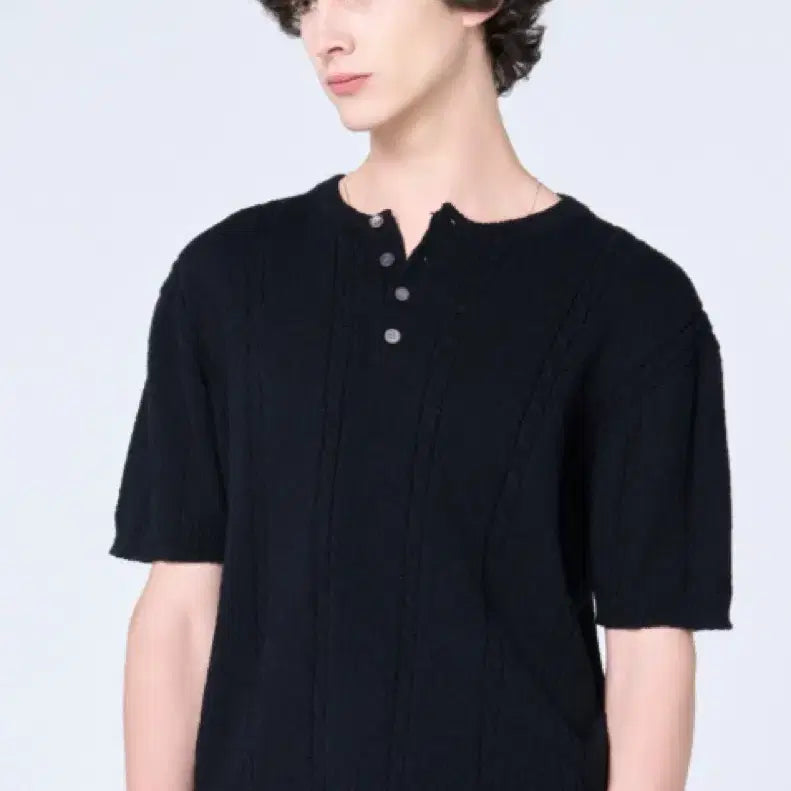 [BUNJANG] Hyozi Washable Cable Henley Neck Crop Short Sleeve Knit / 효지 워셔블 케이블 헨리넥 크롭 반팔 니트 새제품 싸게 팔아요