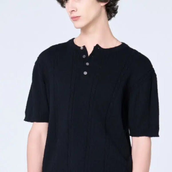 [BUNJANG] Hyozi Washable Cable Henley Neck Crop Short Sleeve Knit / 효지 워셔블 케이블 헨리넥 크롭 반팔 니트 새제품 싸게 팔아요