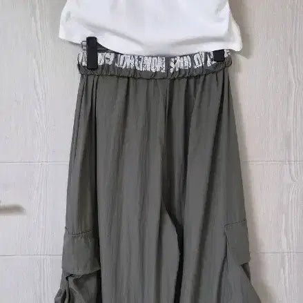 [BUNJANG] Set Half Sleeve T-Shirt and Cargo Pants - New / 세트 텐션티 카고팬츠  새상품