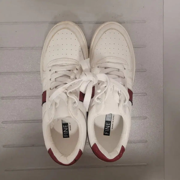 [BUNJANG] White Sneakers (240) / 새상품 스니커즈 운동화240