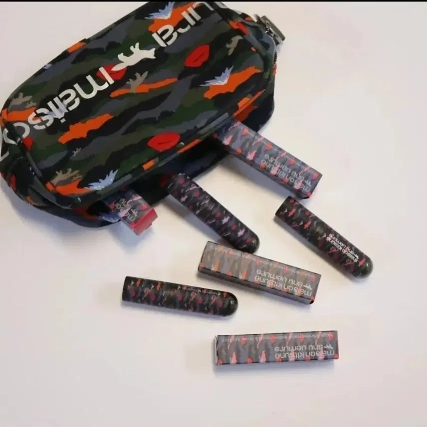 [BUNJANG] Maison Kitsuné x Shu Uemura Collaboration Camouflage Pouch / 메종키츠네 슈에무라 콜라보 카모플라쥬 파우치