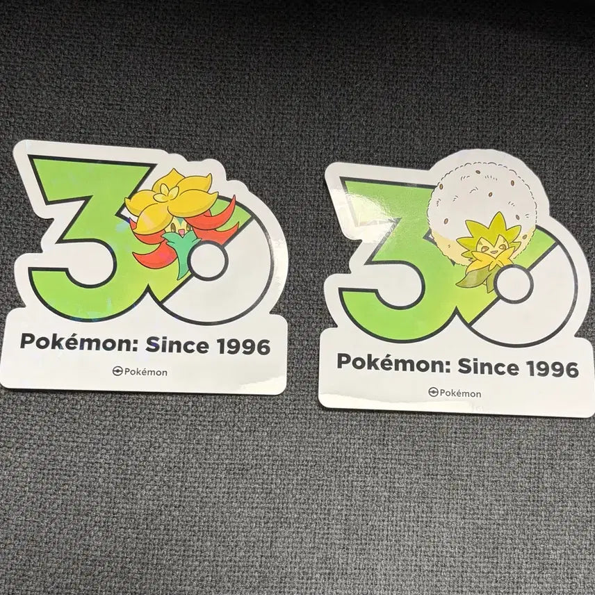 [BUNJANG] Pokemon 30th Anniversary Logo Sticker Kkomoka Baeksomkoka Set / 한국한정] 포켓몬 30주년 로고 스티커 꼬모카 백솜모카 세트