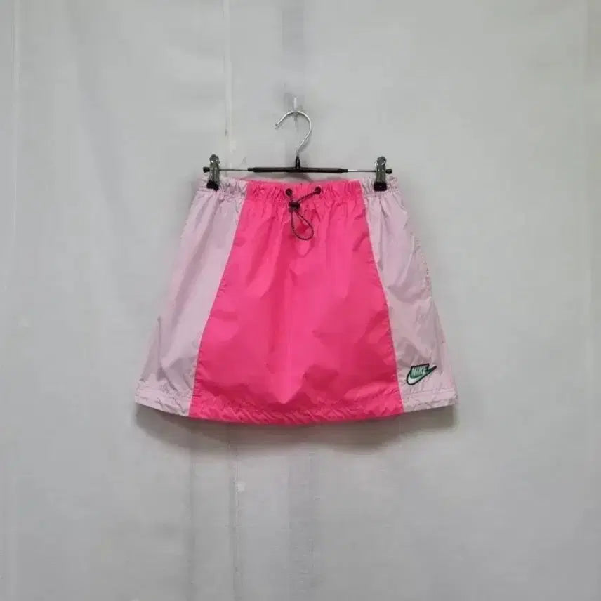 [BUNJANG] Nike Colorblock Woven Mini Skirt / 나이키 핑크 배색 우븐 미니 스커트
