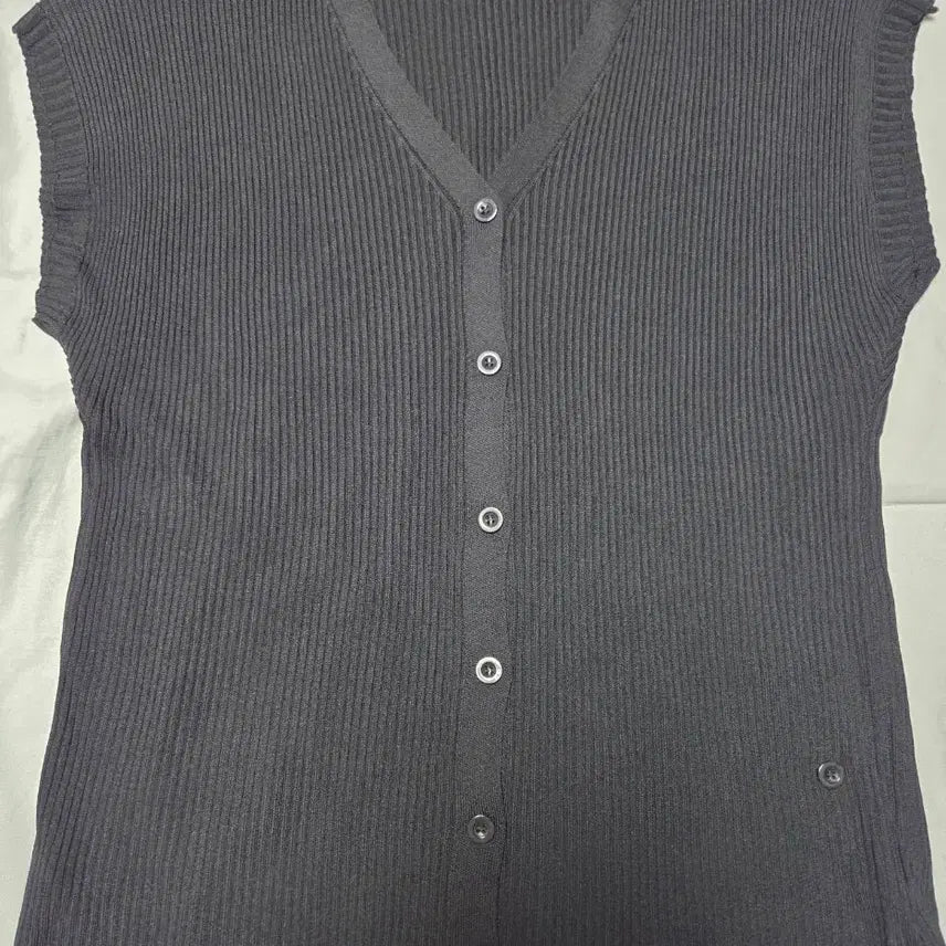 [BUNJANG] Black Ribbed Short-Sleeve Cardigan / 검정색 골지 반팔 가디건