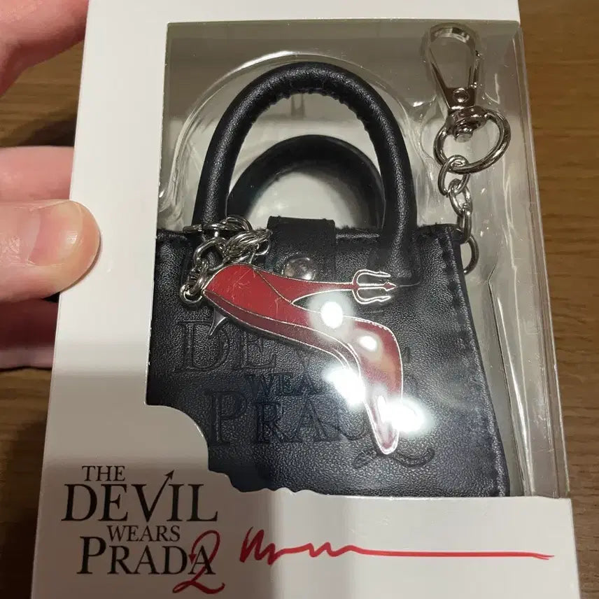 [BUNJANG] The Devil Wears Prada 2 Movie Pouch/Bag Keyring Bag Charm / 악마는 프라다를 입는다2 영화 파우치/가방 키링 백참
